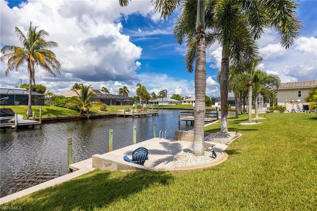 205 37th Ln, Cape Coral, photo 4