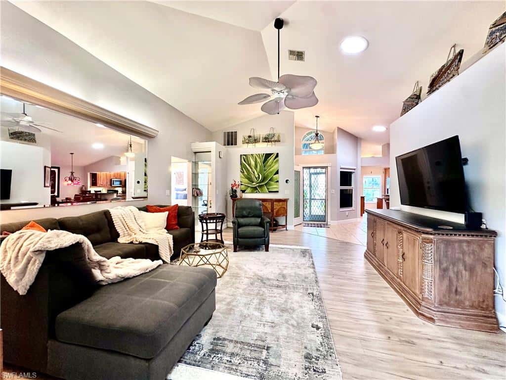 21137 Butchers Holler, Estero, photo 6