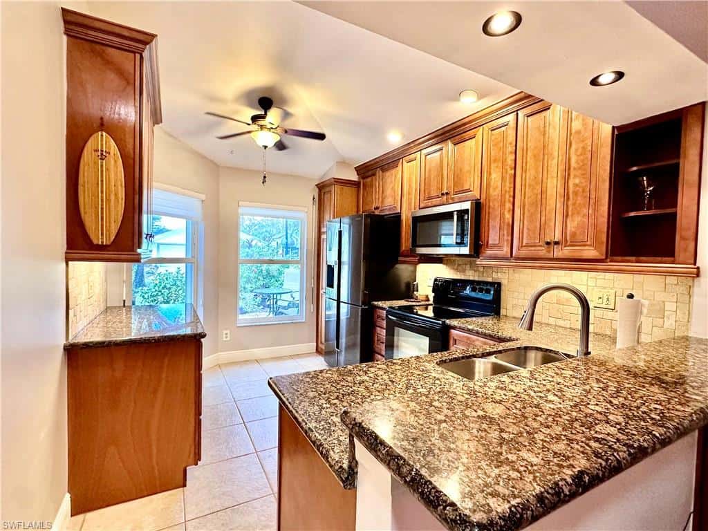 21137 Butchers Holler, Estero, photo 9