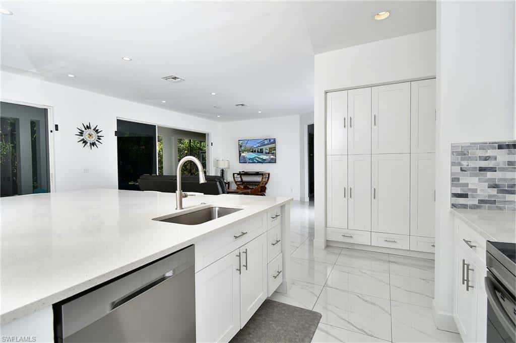 8213 Laurel Lakes Blvd, Naples, photo 18