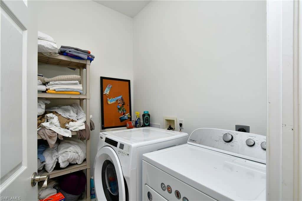 8213 Laurel Lakes Blvd, Naples, photo 40