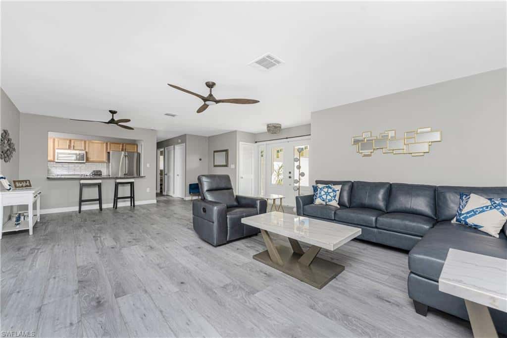 951 Lassino Ct, Punta Gorda, photo 5