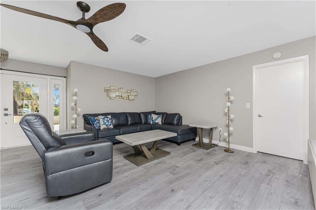 951 Lassino Ct, Punta Gorda, photo 9