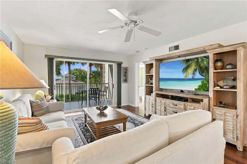 360 Horse Creek Dr #207, Naples, photo 4