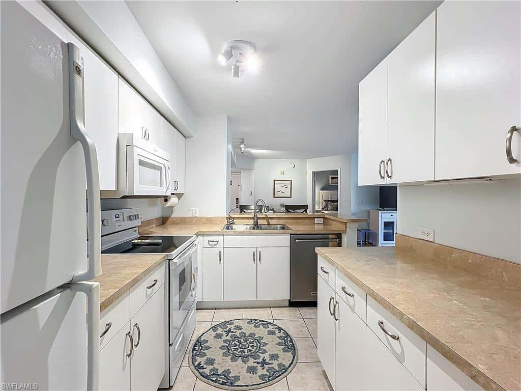 8930 Colonnades Ct #626, Bonita Springs, photo 8