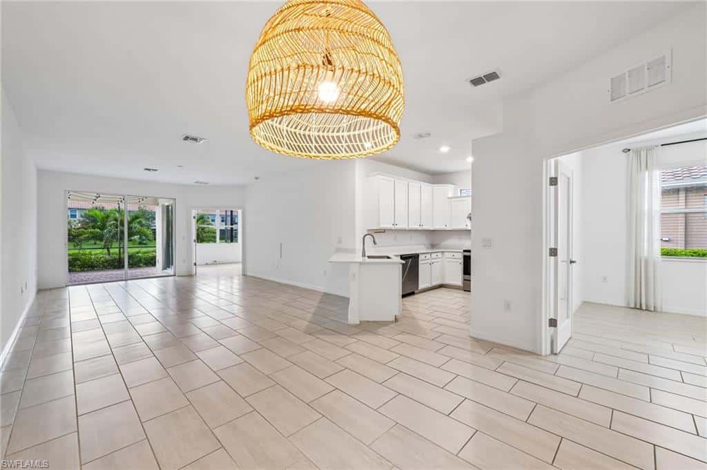 2583 Vine Ave, Naples, photo 10