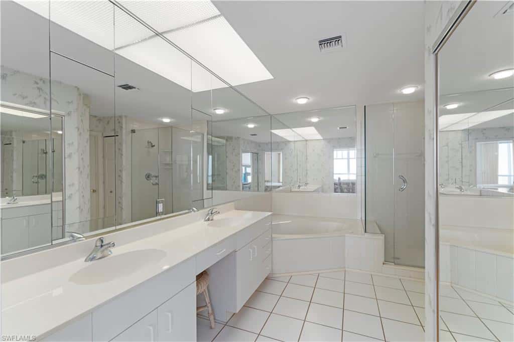 267 Barefoot Beach Blvd #204, Bonita Springs, photo 18