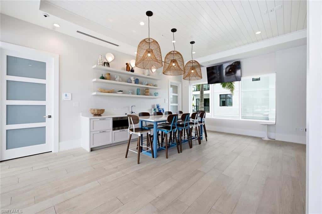 201 8th St S #309, Naples, photo 37