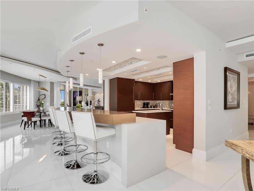 13665 Vanderbilt Dr #301, Naples, photo 5