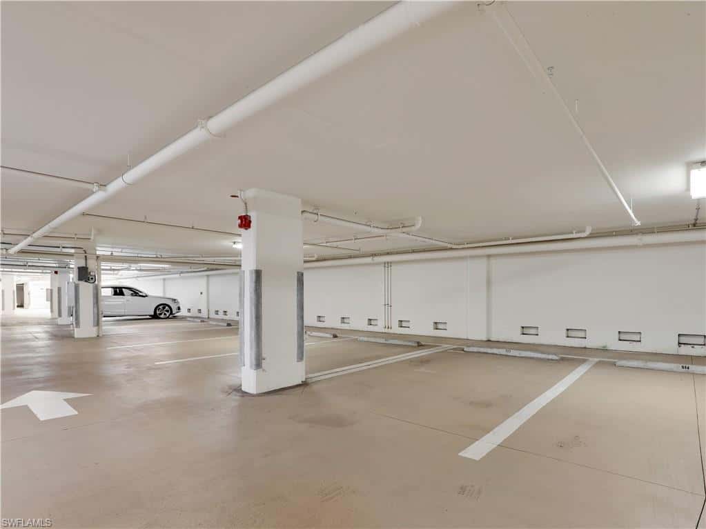 13665 Vanderbilt Dr #301, Naples, photo 30