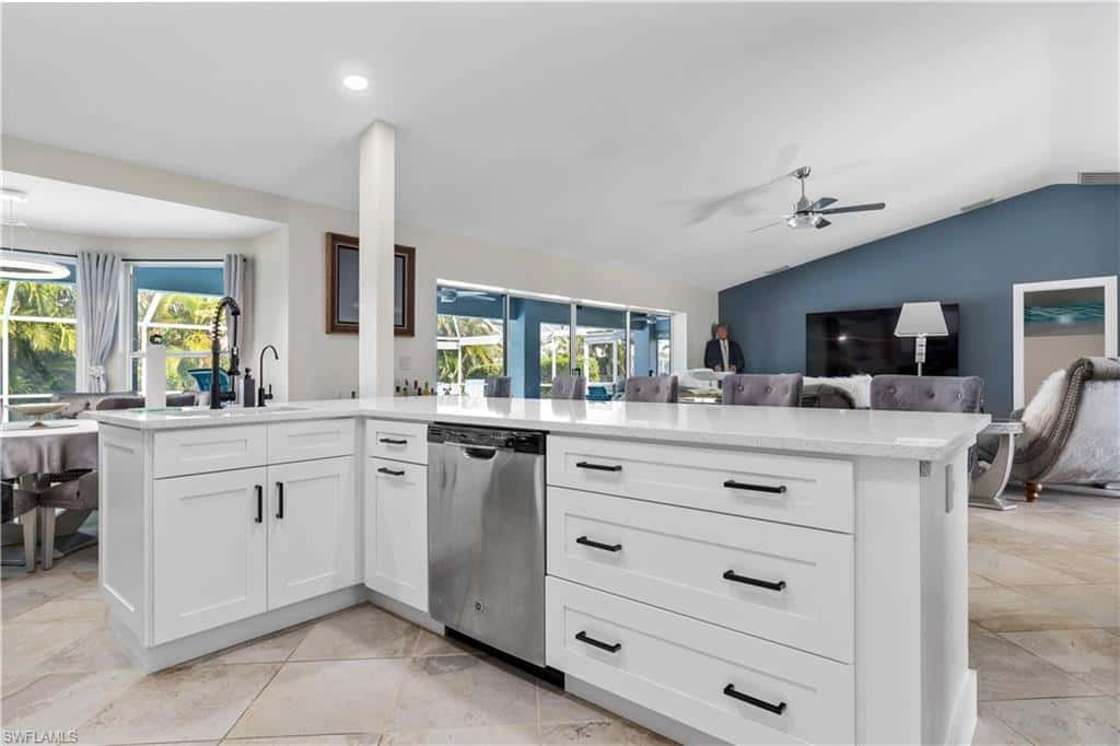 2601 38th Ter, Cape Coral, photo 8