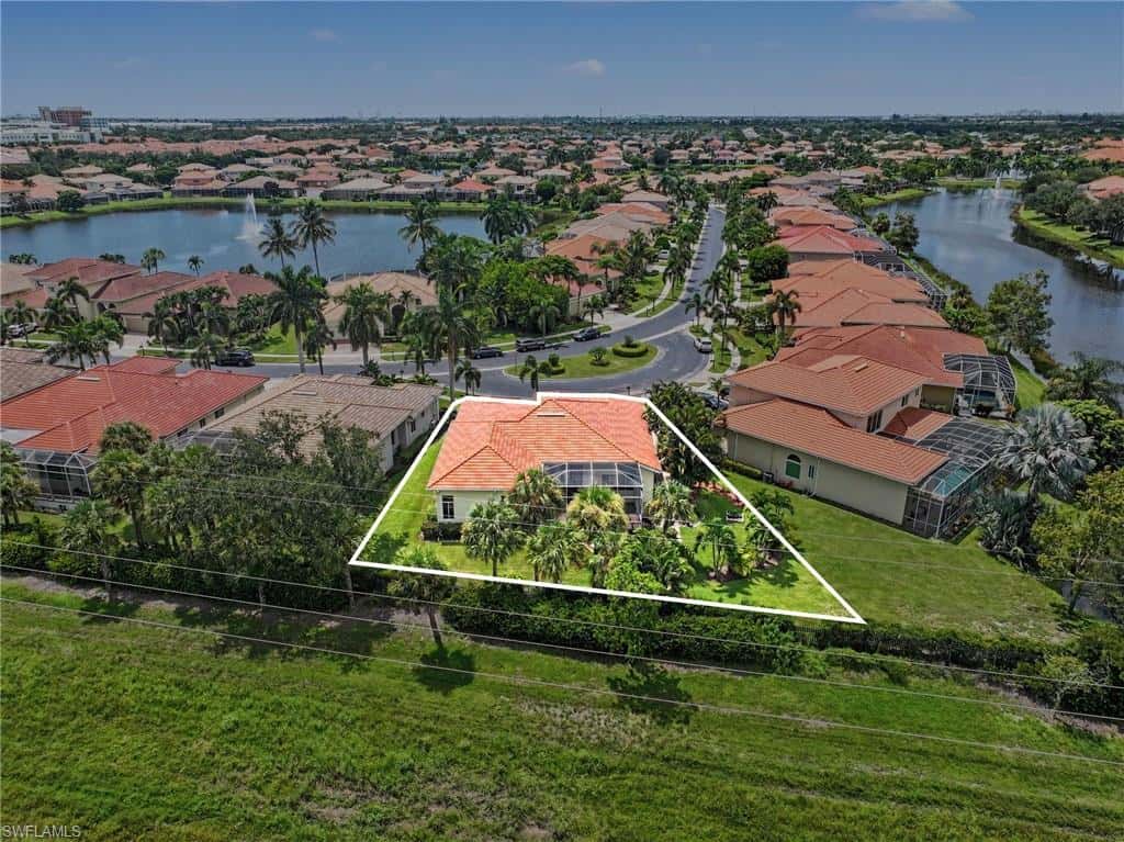 9040 Paseo De Valencia St, Fort Myers, photo 32