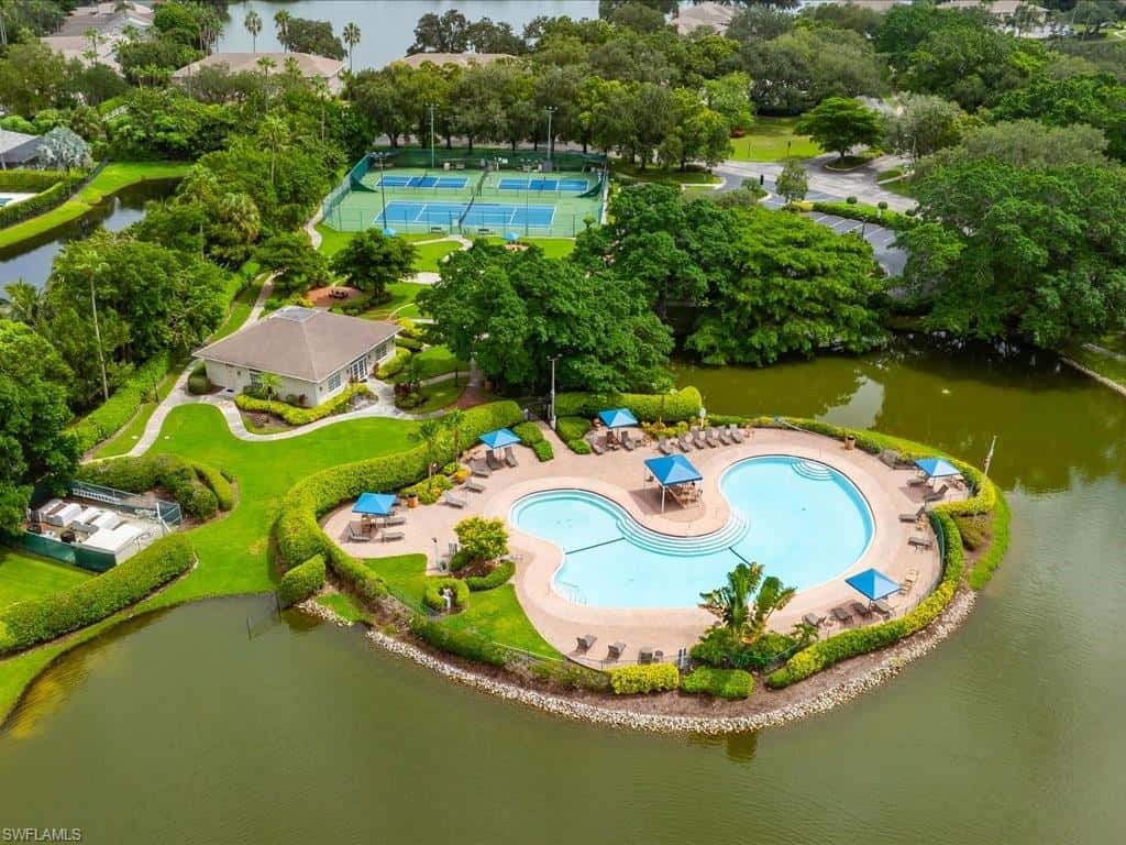 6526 Ilex Cir, Naples, photo 35