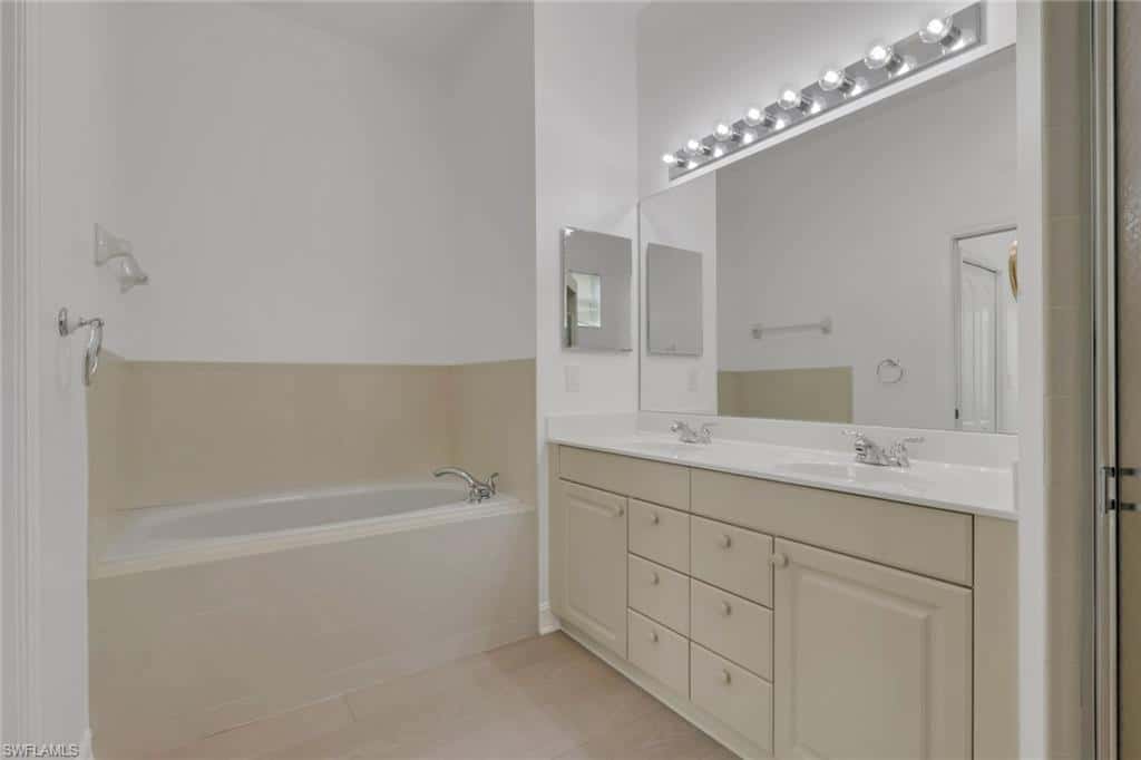 8099 Sanctuary Dr #1, Naples, photo 17