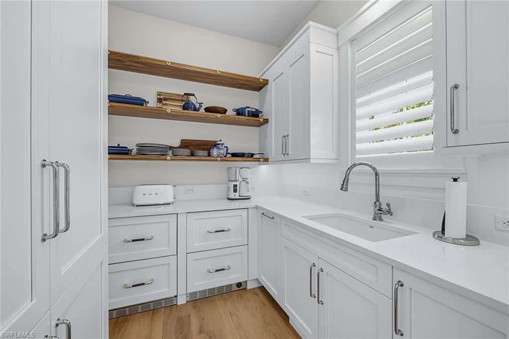 844 8th St, Naples, photo 6