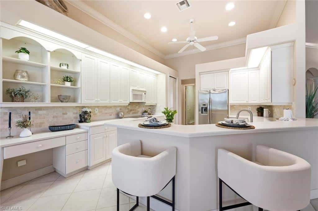 5872 Whisperwood Ct, Naples, photo 4