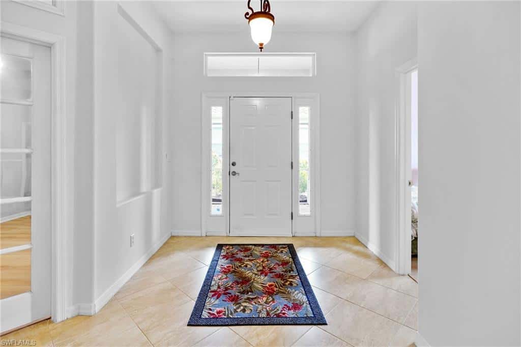8468 Brittania Dr, Fort Myers, photo 5