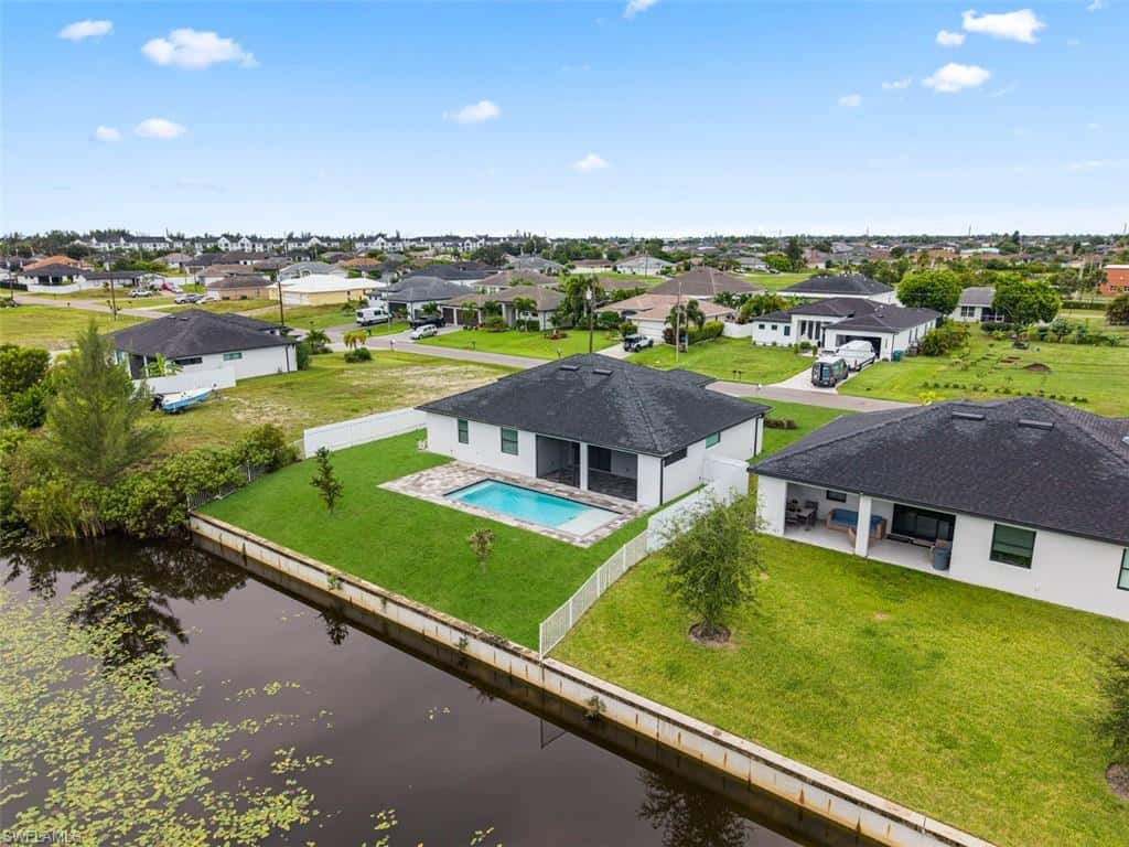 1124 4th Ln, Cape Coral, photo 6