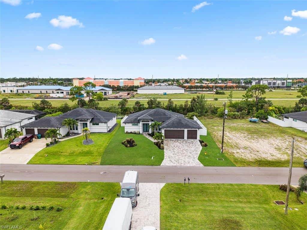1124 4th Ln, Cape Coral, photo 5