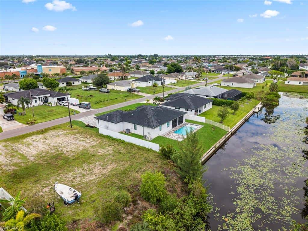 1124 4th Ln, Cape Coral, photo 9