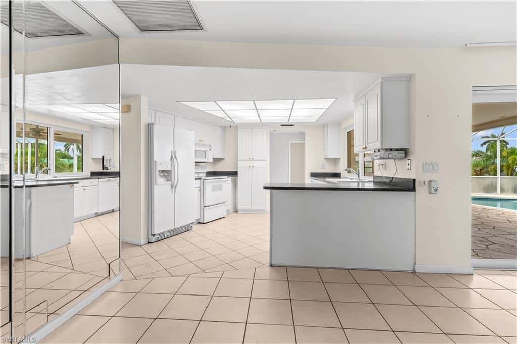 403 33rd Ter, Cape Coral, photo 6