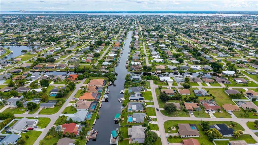 403 33rd Ter, Cape Coral, photo 31