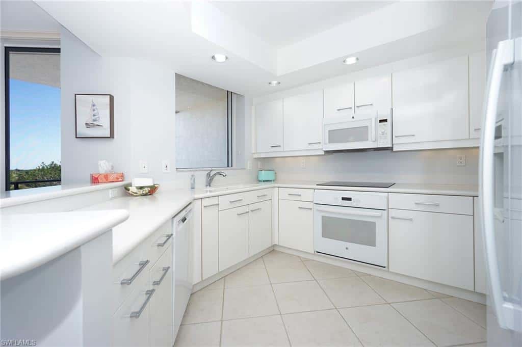 7225 Pelican Bay Blvd #502, Naples, photo 10
