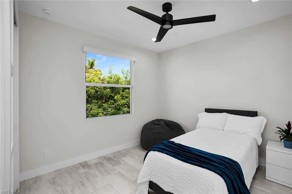 384 Heathwood Dr, Marco Island, photo 30