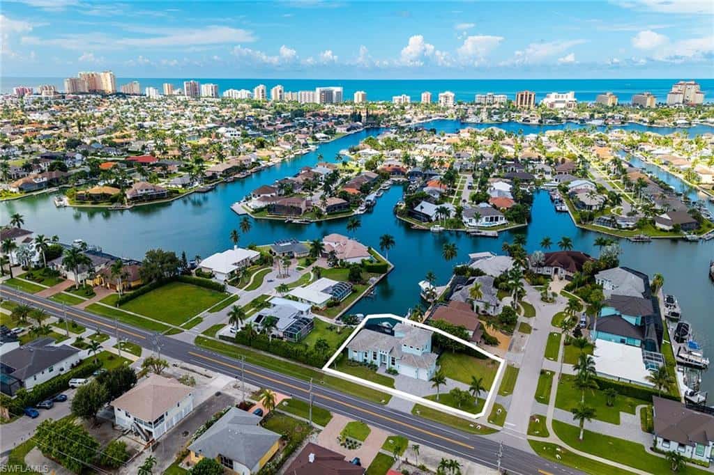 384 Heathwood Dr, Marco Island, photo 48