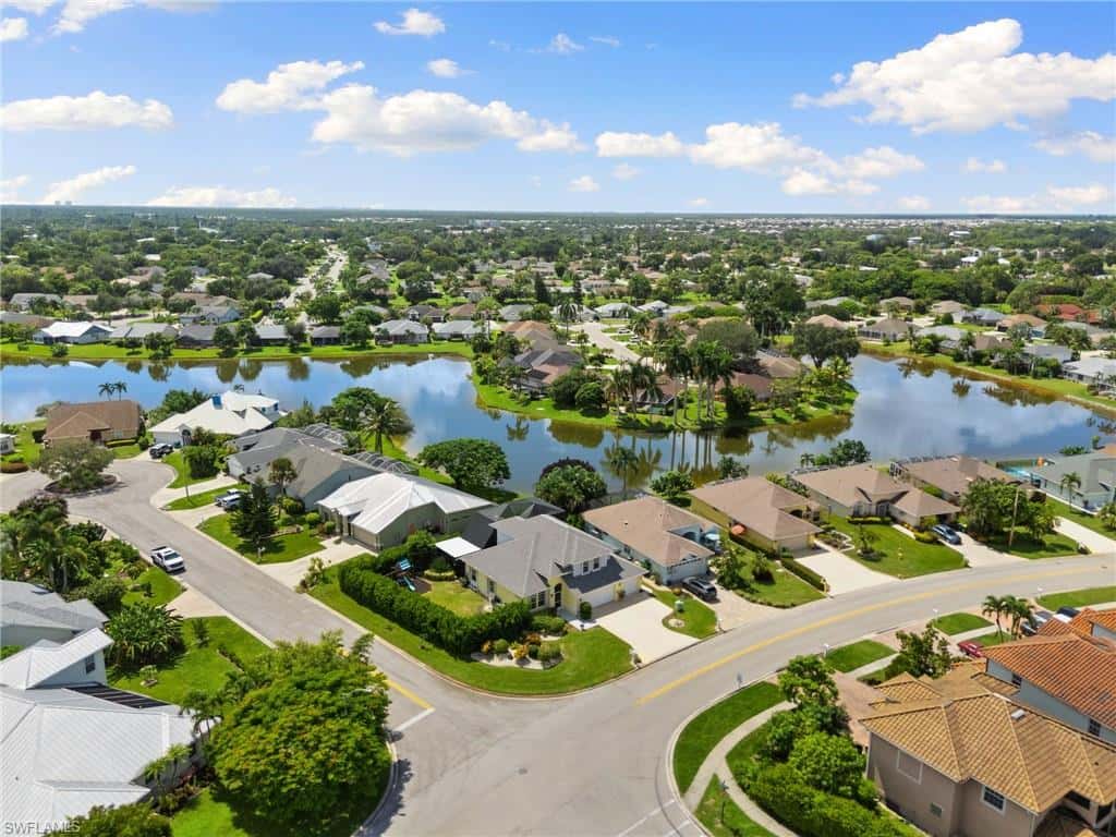 3745 Weymouth Cir, Naples, photo 38