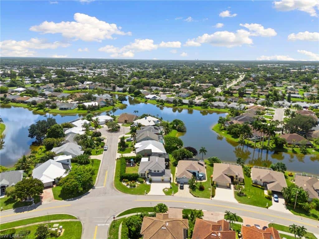 3745 Weymouth Cir, Naples, photo 39