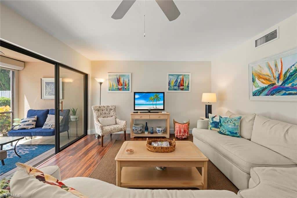 592 Beachwalk Cir #105, Naples, photo 6