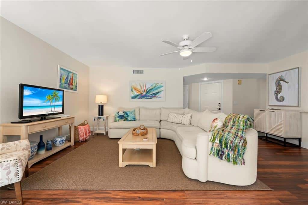 592 Beachwalk Cir #105, Naples, photo 7