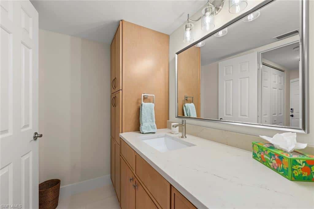 592 Beachwalk Cir #105, Naples, photo 24