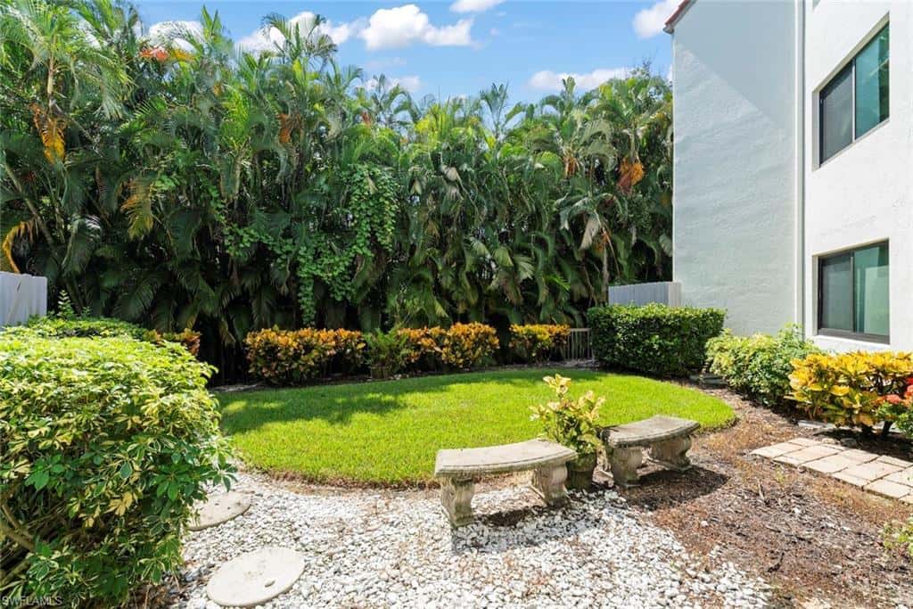 592 Beachwalk Cir #105, Naples, photo 30