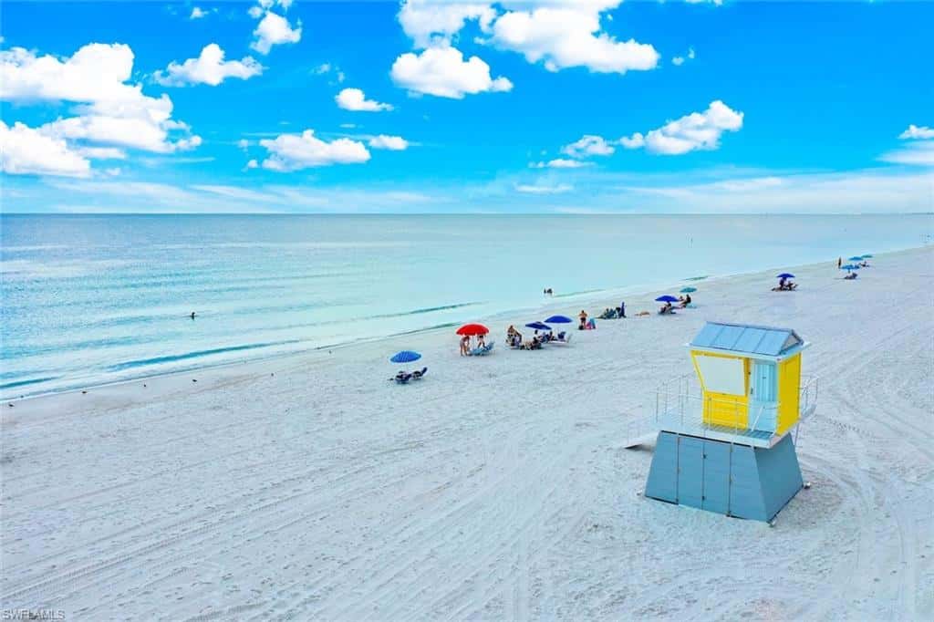 592 Beachwalk Cir #105, Naples, photo 48