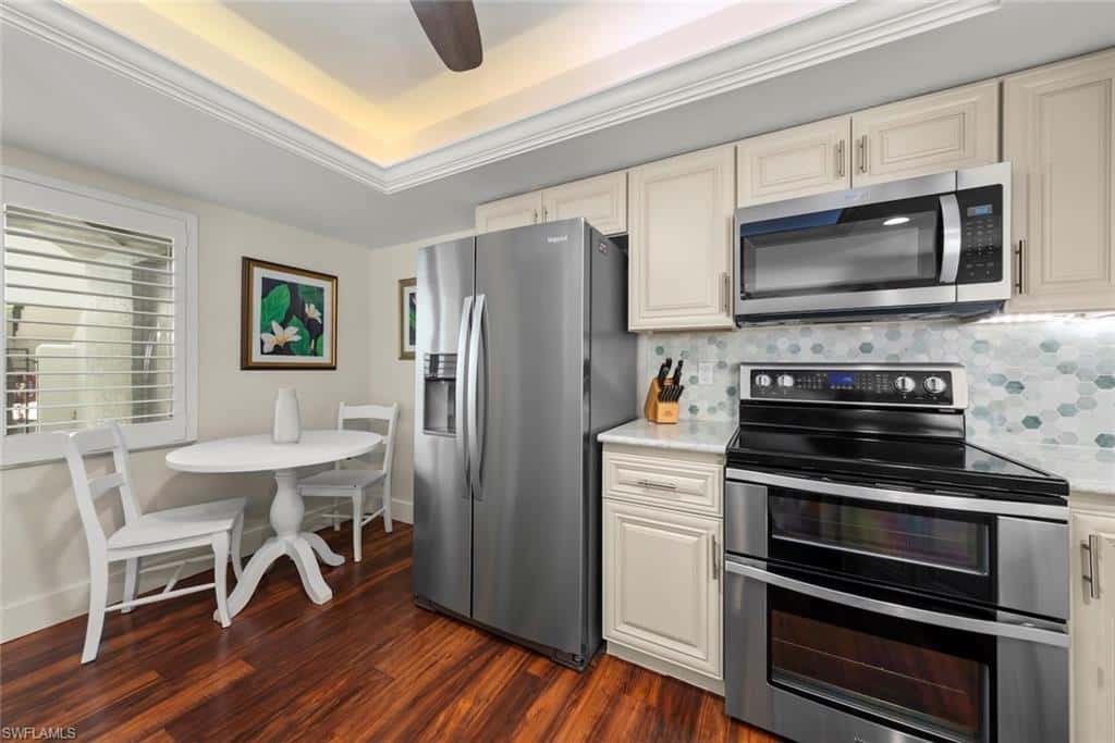 592 Beachwalk Cir #105, Naples, photo 11