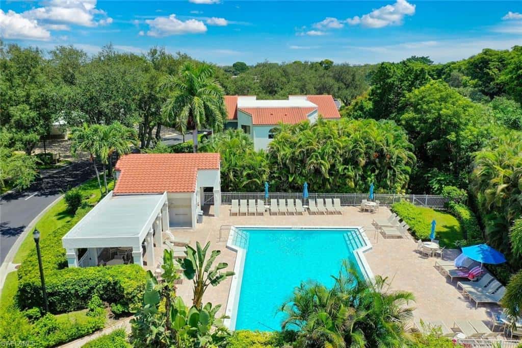 592 Beachwalk Cir #105, Naples, photo 40
