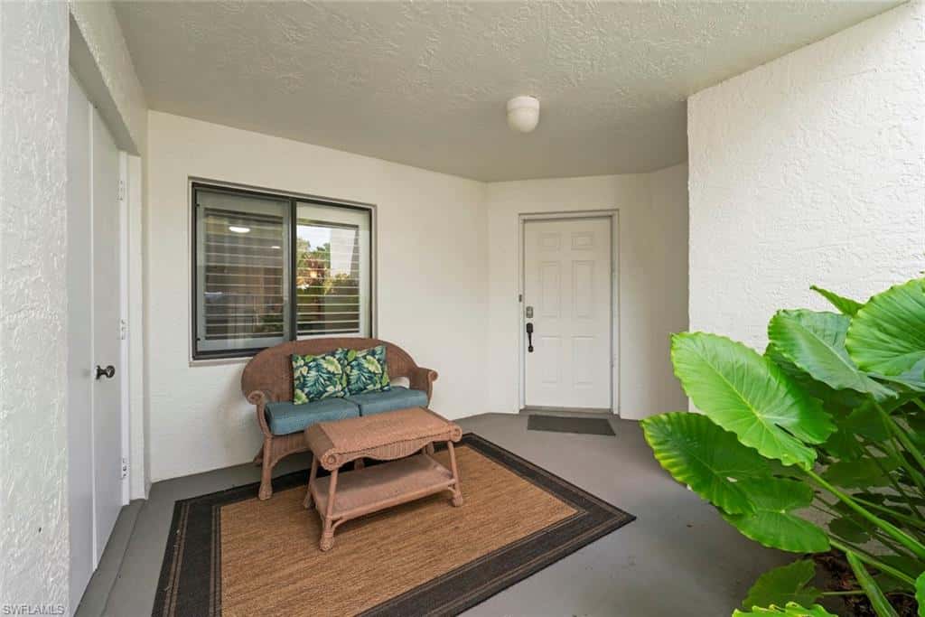 592 Beachwalk Cir #105, Naples, photo 4