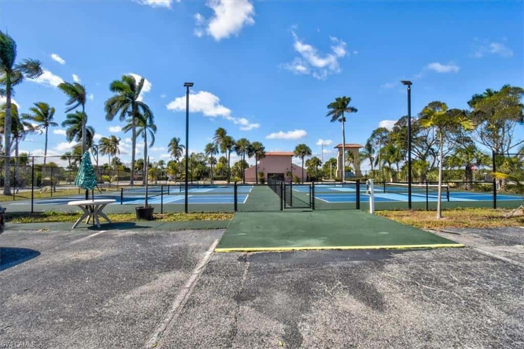182 Newport Dr #1007, Naples, photo 39