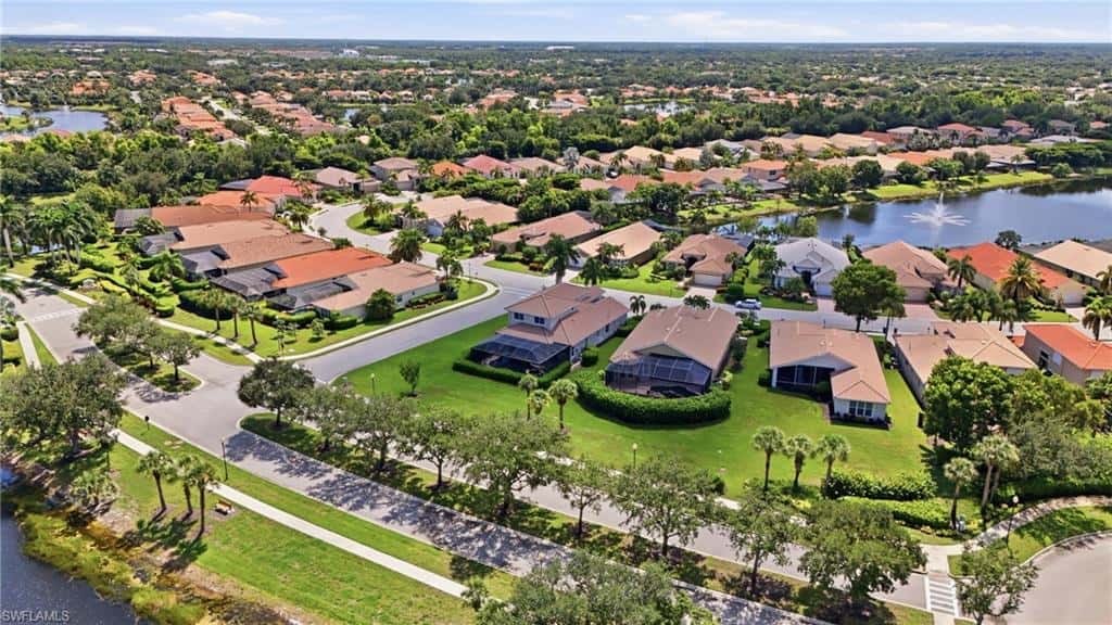 19600 Maddelena Cir, Estero, photo 47