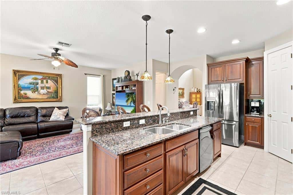 19600 Maddelena Cir, Estero, photo 12