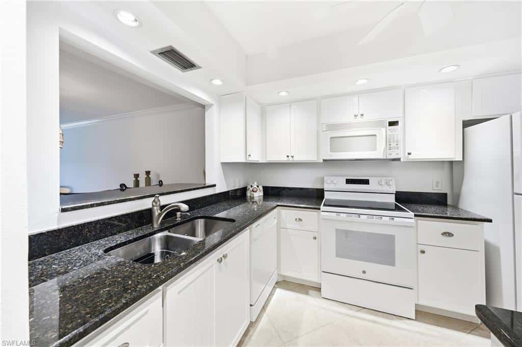 3150 Binnacle Dr #107, Naples, photo 9