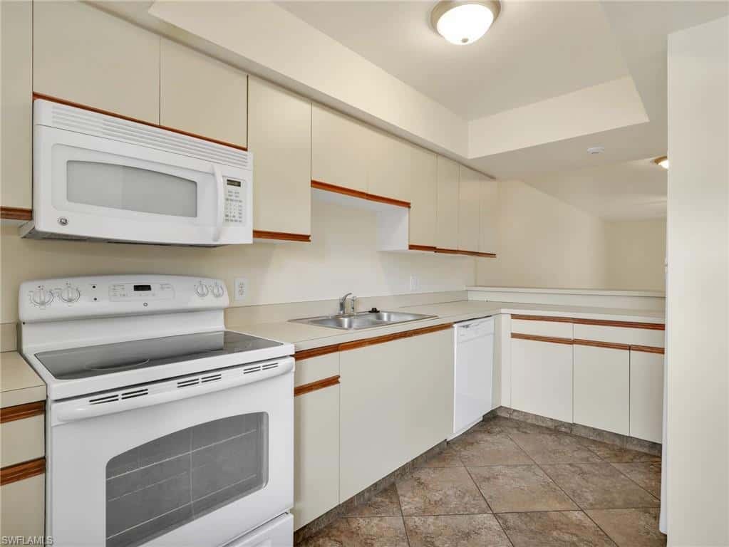 10041 Maddox Ln #102, Bonita Springs, photo 12