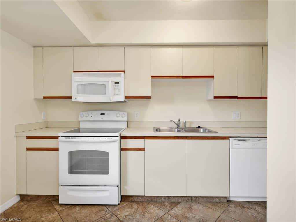10041 Maddox Ln #102, Bonita Springs, photo 11