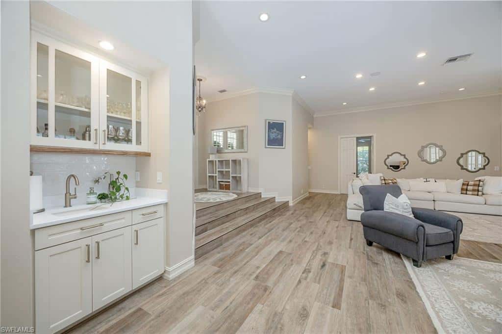 8137 Ronda Ct, Naples, photo 6