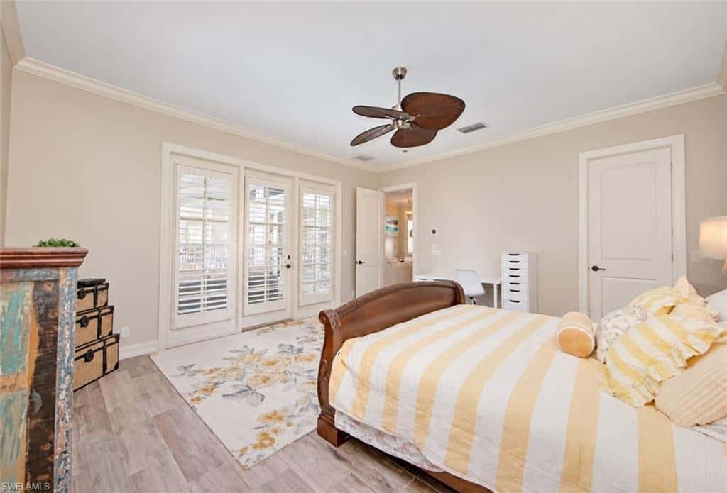 8137 Ronda Ct, Naples, photo 12