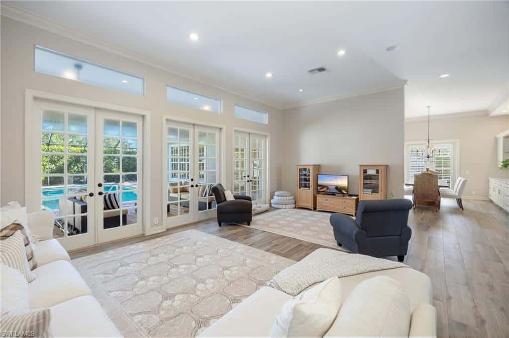 8137 Ronda Ct, Naples, photo 5
