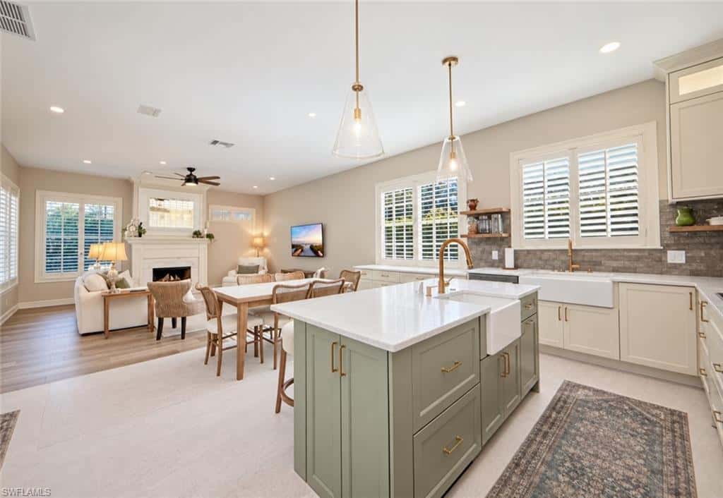 8137 Ronda Ct, Naples, photo 9