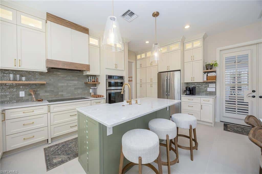 8137 Ronda Ct, Naples, photo 11